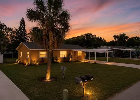 404 12th St SW, Ruskin, FL 33570