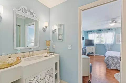 Bath - 2220 Marshall Dr, Dunedin, FL 34698 photo 1 of 4
