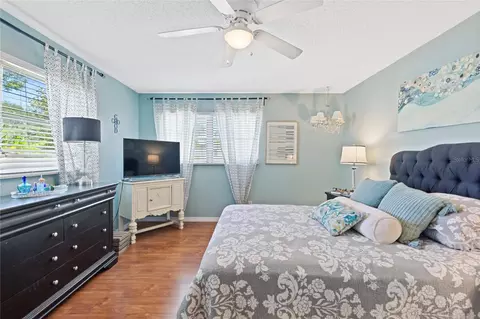 Bedroom - 2220 Marshall Dr, Dunedin, FL 34698 photo 2 of 5