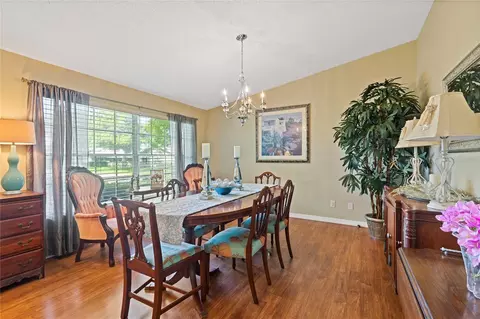 Dining - 2220 Marshall Dr, Dunedin, FL 34698 photo 2 of 3