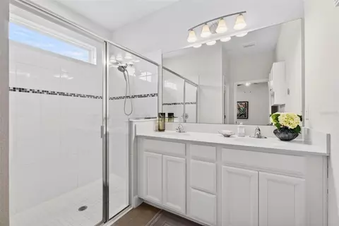 Bath - 10945 High Noon Trl, Parrish, FL 34219 photo 2 of 4