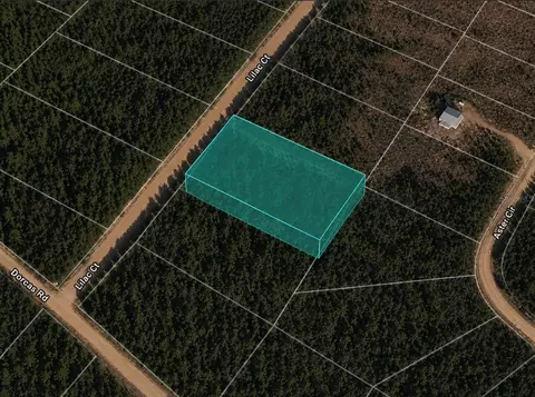 Lilac Court, Marianna, FL 32448