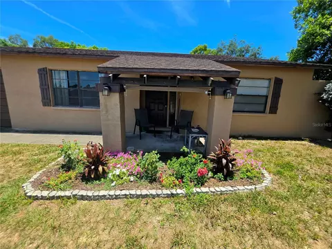 6402 Covewood Dr, Spring Hill, FL 34609