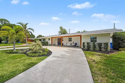 6825 11th Ave N, Saint Petersburg, FL 33710