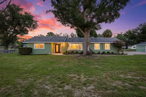 9910 Peninsular Dr, Gibsonton, FL 33534