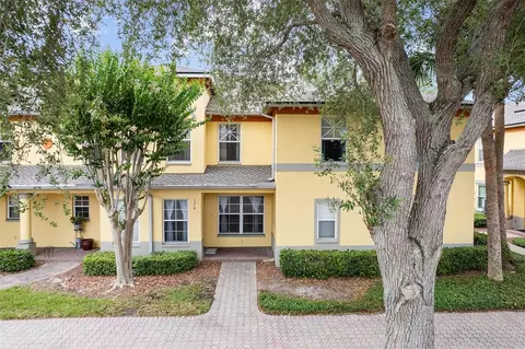 170 Coquina Bay Dr, Saint Petersburg, FL 33705
