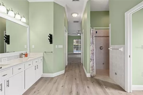 Entry Way - 450 Castille Dr, Spring Hill, FL 34608 photo 6 of 11