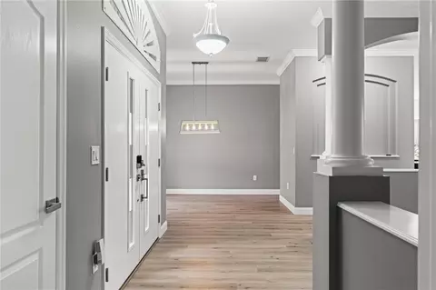 Entry Way - 450 Castille Dr, Spring Hill, FL 34608 photo 7 of 11