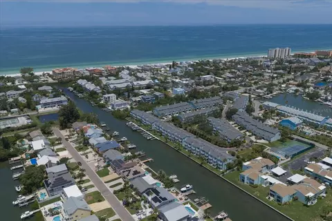 659 Garland Cir, Indian Rocks Beach, FL 33785