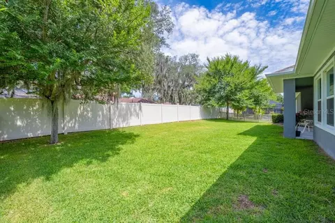 Exterior - 1210 Lorea Ln, Brandon, FL 33511 photo 5 of 8