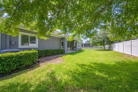 Exterior - 1210 Lorea Ln, Brandon, FL 33511 photo 6 of 8