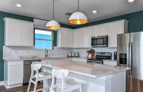 Kitchen - 12717 Blue Reflection Ave, Parrish, FL 34219 photo 1 of 2