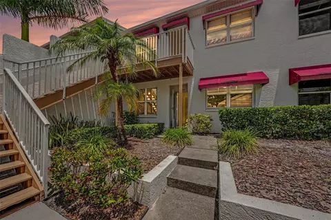 1400 Water View Dr W #102, Largo, FL 33771
