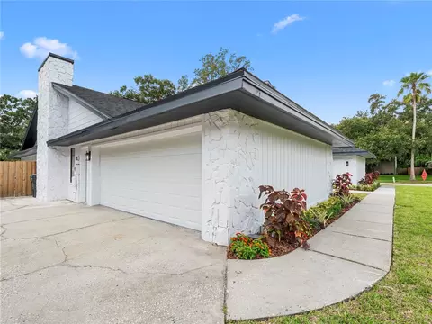 Exterior - 15901 Dover Cliffe Dr, Lutz, FL 33548 photo 2 of 13