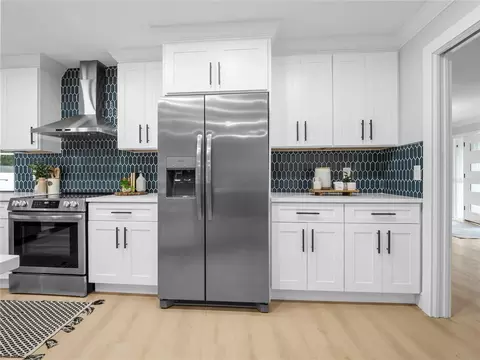 Kitchen - 15901 Dover Cliffe Dr, Lutz, FL 33548 photo 5 of 5