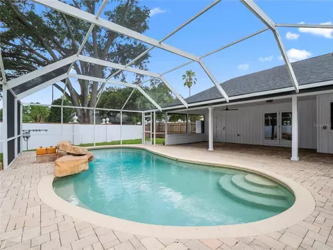 Exterior - 15901 Dover Cliffe Dr, Lutz, FL 33548 photo 9 of 13