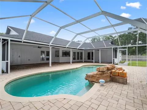 Exterior - 15901 Dover Cliffe Dr, Lutz, FL 33548 photo 7 of 13