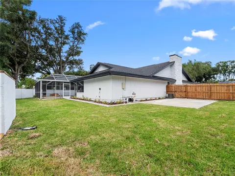 Exterior - 15901 Dover Cliffe Dr, Lutz, FL 33548 photo 12 of 13