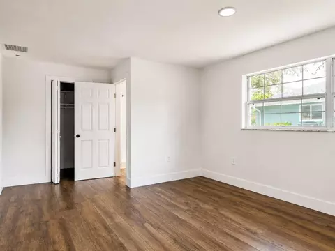 Bedroom - 810 Allamanda Dr, Largo, FL 33770 photo 4 of 5