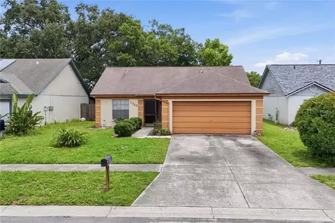 1723 Tarah Trace Dr, Brandon, FL 33510