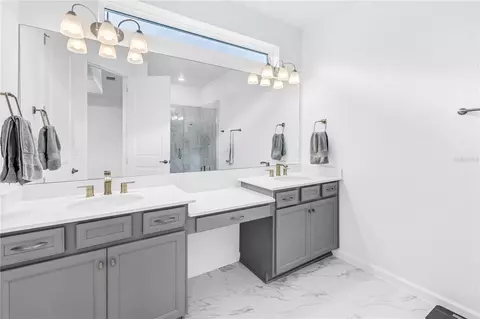 Bath - 11332 Gallatin Trl, Parrish, FL 34219 photo 1 of 4