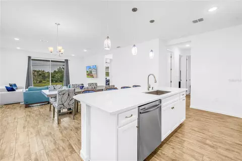 Kitchen - 11332 Gallatin Trl, Parrish, FL 34219 photo 7 of 7