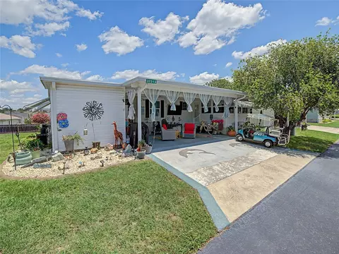 37513 Campo Ave, Zephyrhills, FL 33541