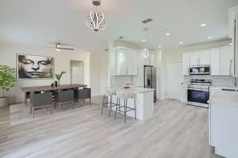 Dining - 5424 Hammock View Ln, Apollo Beach, FL 33572 photo 1 of 1