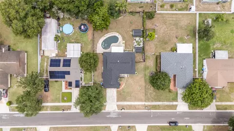 View/Area - 2015 Ronald Cir, Seffner, FL 33584 photo 3 of 9