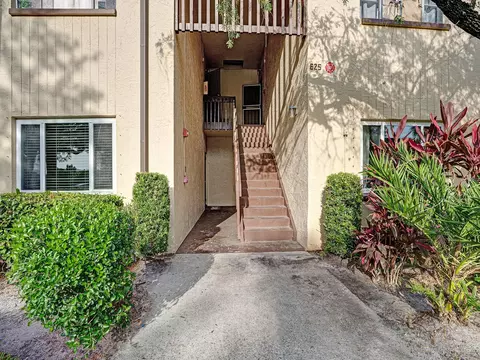 625 N Keene Rd #B, Clearwater, FL 33755