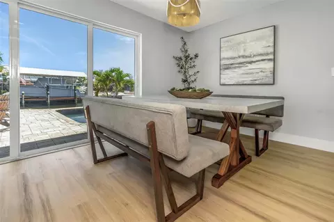Dining - 10216 Spoonbill Rd E, Bradenton, FL 34209 photo 1 of 4