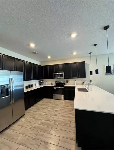 Kitchen - 139 Pershing St, Bartow, FL 33830 photo 1 of 5