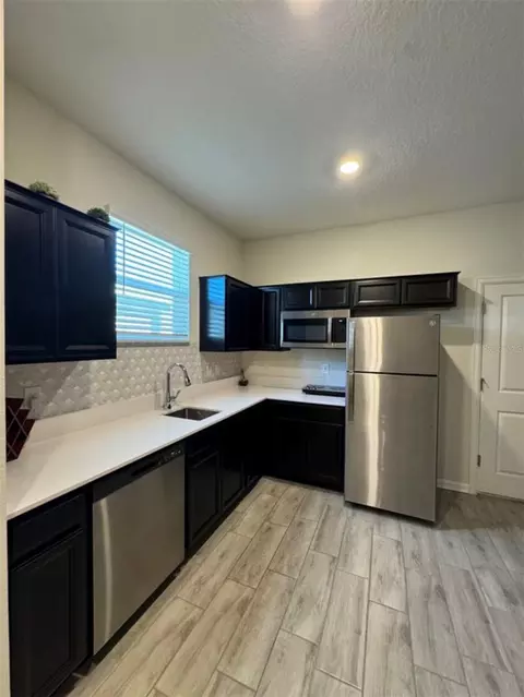 Kitchen - 139 Pershing St, Bartow, FL 33830 photo 4 of 5