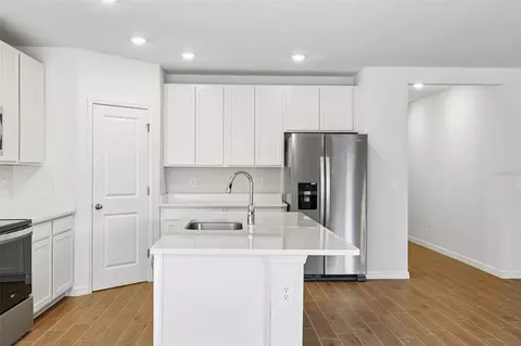 Kitchen - 13755 Umber Forest St, Hudson, FL 34669 photo 6 of 12