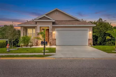 537 Pineloch Dr, Haines City, FL 33844