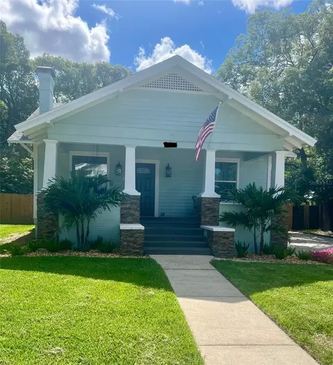 134 N Stone St, Deland, FL 32720