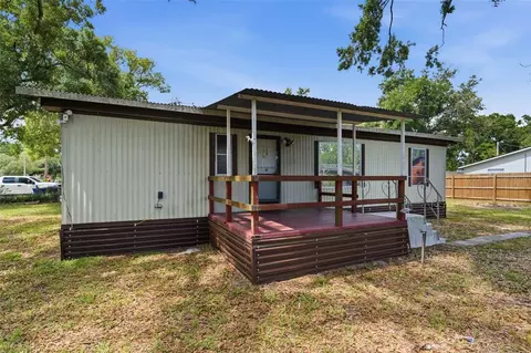 12917 Four Oaks Rd, Tampa, FL 33624