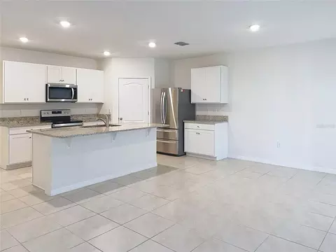Kitchen - 533 Talisi Loop, Saint Cloud, FL 34771 photo 1 of 5