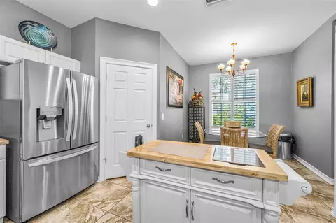 Kitchen - 1114 Toski Dr, Trinity, FL 34655 photo 6 of 7