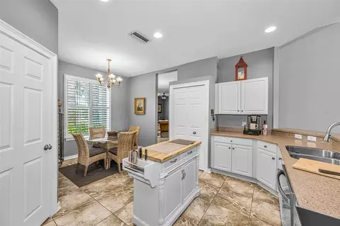 Kitchen - 1114 Toski Dr, Trinity, FL 34655 photo 5 of 7