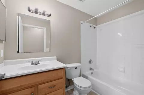 Bath - 13306 Prestwick Dr, Riverview, FL 33579 photo 2 of 2
