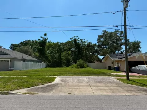 906 Pennsylvania Ave, Clearwater, FL 33755