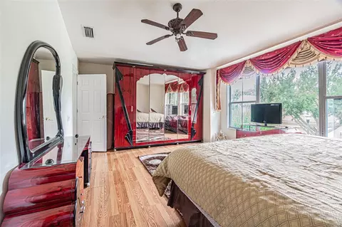 Bedroom - 3331 Covered Bridge Dr E, Dunedin, FL 34698 photo 2 of 5