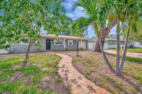 7454 Locust St NE, Saint Petersburg, FL 33702