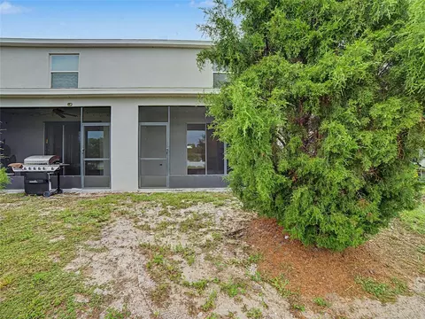Exterior - 8619 Falling Blue Pl, Riverview, FL 33578 photo 4 of 4