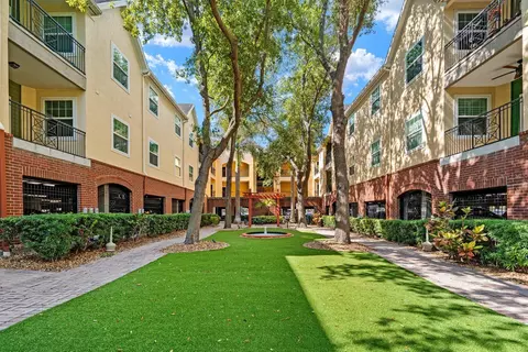2010 E Palm Ave #14317, Tampa, FL 33605