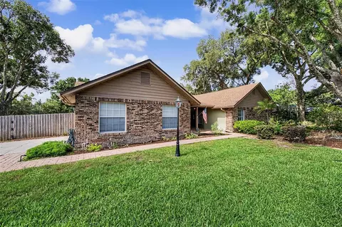 3916 Broomsedge Ln, Valrico, FL 33596