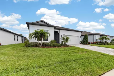 Exterior - 9024 Barrier Coast Trl, Parrish, FL 34219 photo 5 of 24