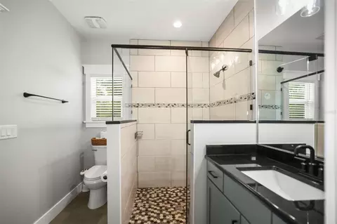 Bath - 7218 Southeast Ave, Webster, FL 33597 photo 2 of 5