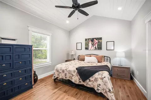 Bedroom - 7218 Southeast Ave, Webster, FL 33597 photo 1 of 12